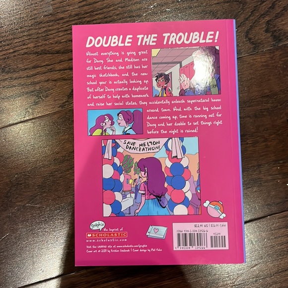 Graphic novel duo, books “making friends *BOOK 2 IN THE DUOLOGY*” and “awkward” - Picture 3 of 4